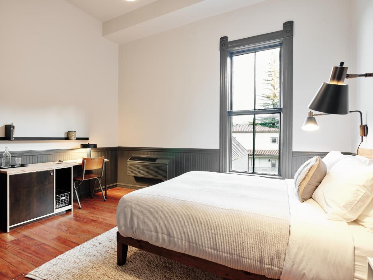 Thatcher Hotel Hopland Extérieur photo