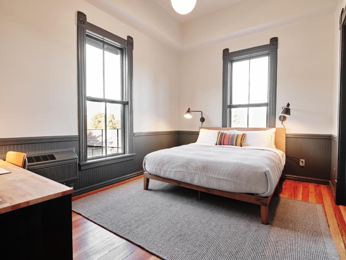 Thatcher Hotel Hopland Extérieur photo